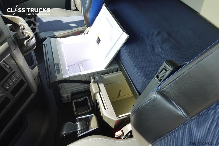 Standardowy ciągnik siodłowy VOLVO FH 460 Globetrotter XL i-Save