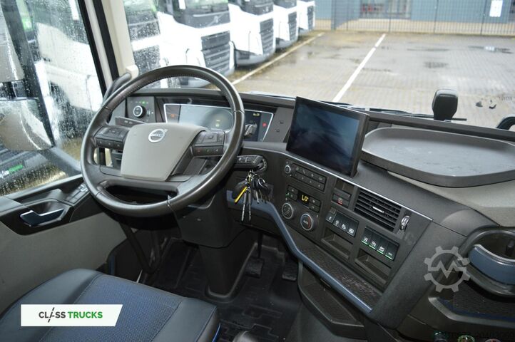 Standardowy ciągnik siodłowy VOLVO FH 460 Globetrotter XL i-Save