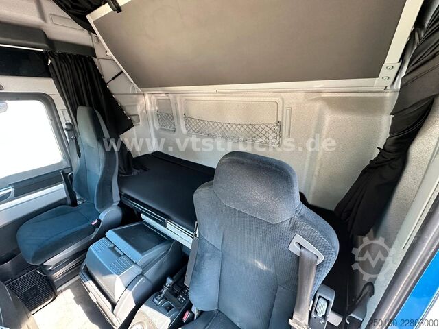 Ladbil med presenning MAN TGX 26.440