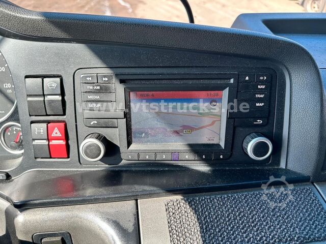 Ladbil med presenning MAN TGX 26.440