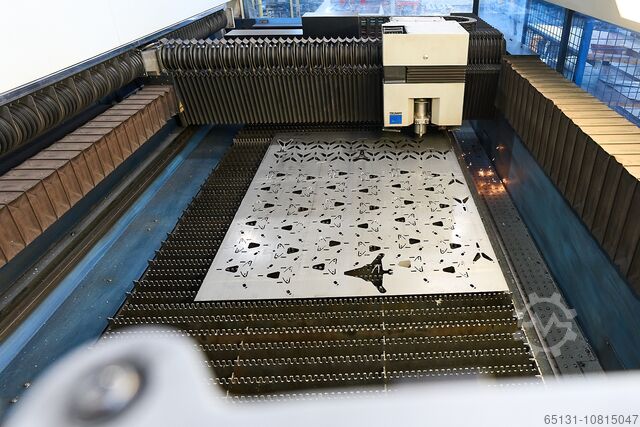 Installation de découpe laser au CO2 TRUMPF TruLaser 3030