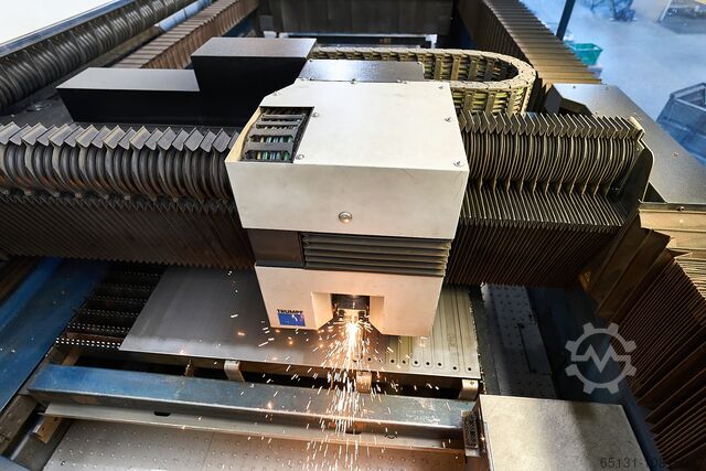 Installation de découpe laser au CO2 TRUMPF TruLaser 3030