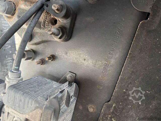 Standard-SZM Volvo FH 420 Globetrotter ADR