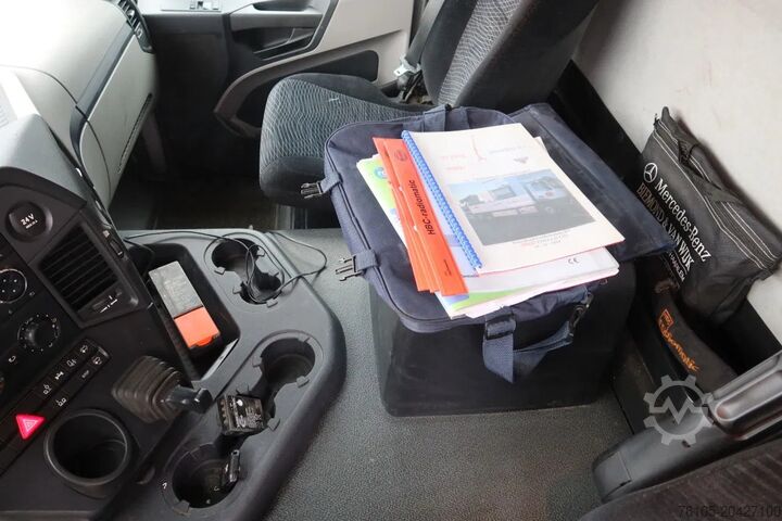 Vrachtwagen met kraan Mercedes-Benz ANTOS 2830 Kraanwagen open Laadbak Fassi F295 +...