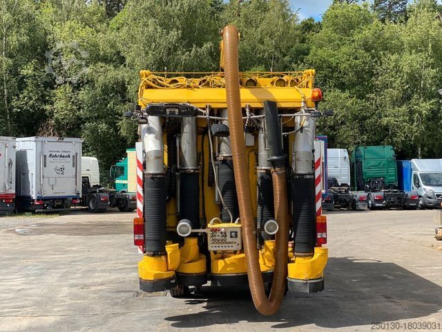 Speciale doeleinden vrachtwagen UNIMOG 427/21 Schienenreiniger