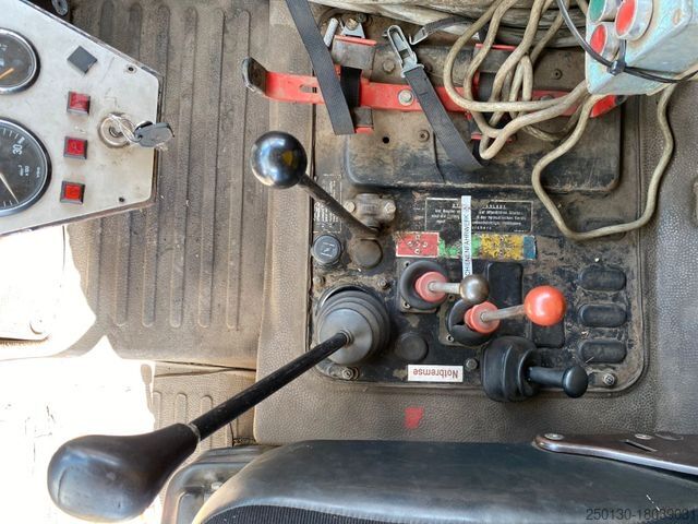 Speciale doeleinden vrachtwagen UNIMOG 427/21 Schienenreiniger