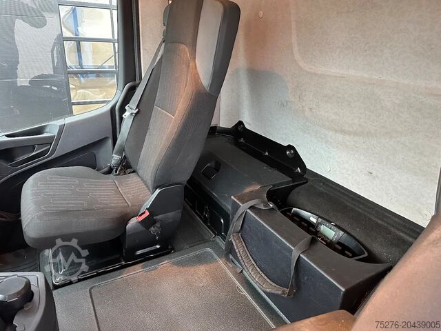 Kipper met kraan Mercedes-Benz Arocs 3243 8x4 Tridem Kipper/Kraan Euro 6