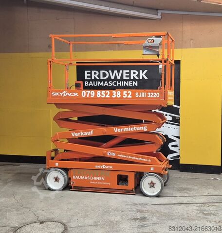 Scissor lift Skyjack SJIII 3220