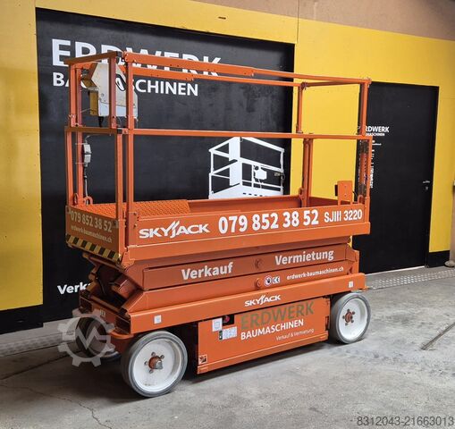 Scissor lift Skyjack SJIII 3220