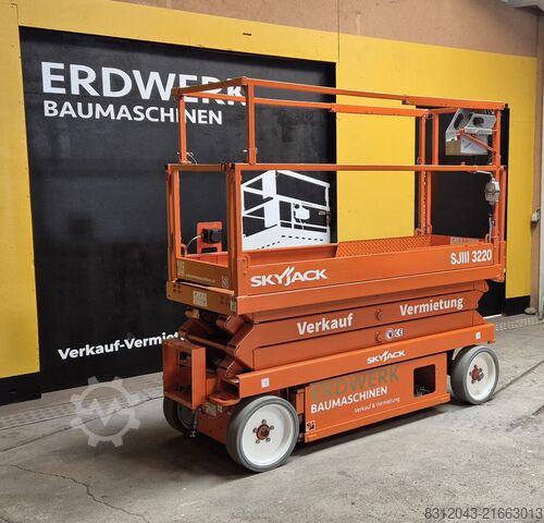 Scissor lift Skyjack SJIII 3220