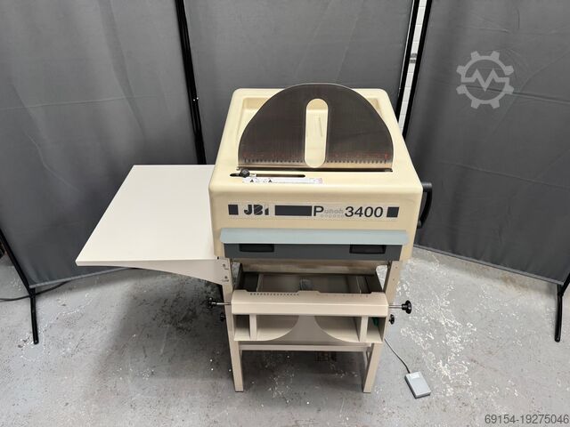 Boekbindmachine James Burn International Punch3400