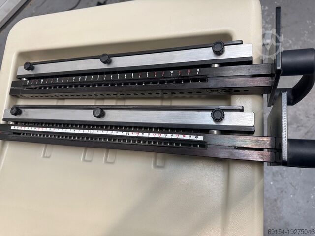 Boekbindmachine James Burn International Punch3400