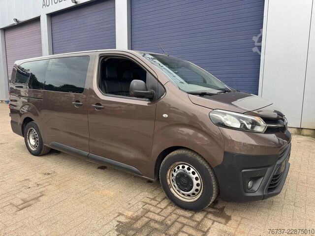 Toyota PROACE-EURO6D-9 Sæder Toyota **PROACE-EURO6D-9SEATS**