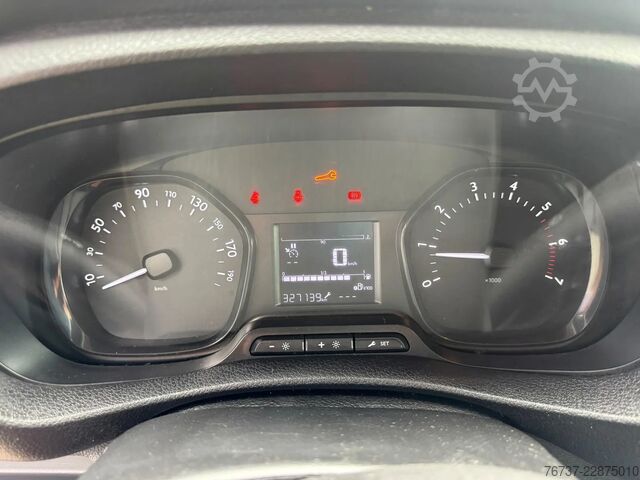 Toyota PROACE-EURO6D-9 Sæder Toyota **PROACE-EURO6D-9SEATS**