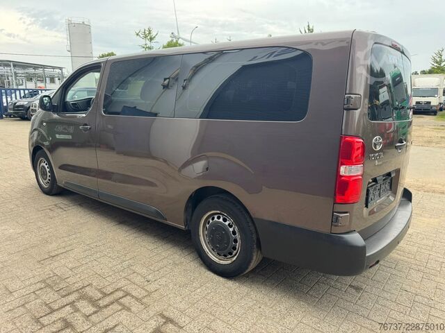 Toyota PROACE-EURO6D-9 Sæder Toyota **PROACE-EURO6D-9SEATS**