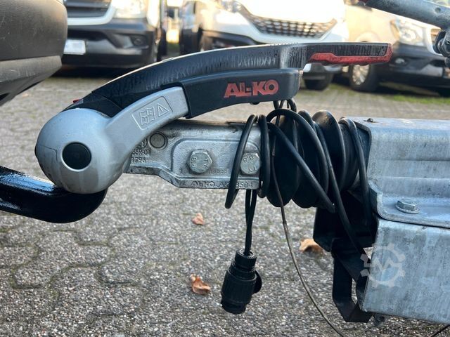 Car carrier trailer BLYSS Autotransporter 3500 kg kippbar 655x205cm 3-achs