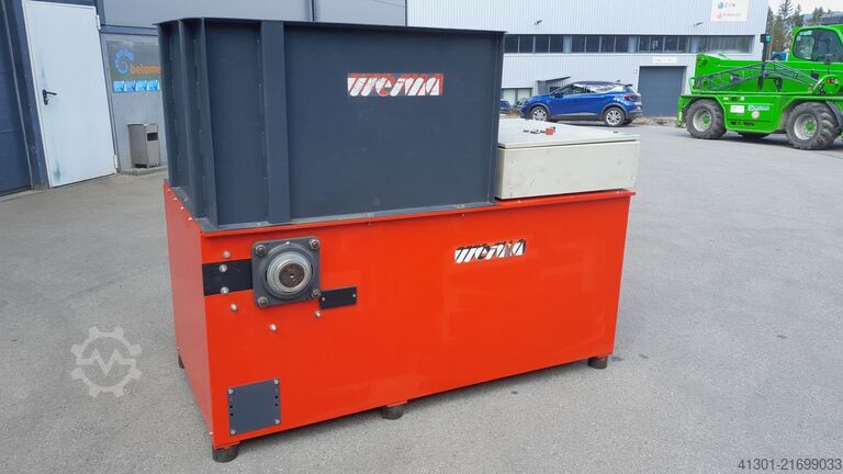 Långsamtgående träflismaskin WEIMA WL10 überholt