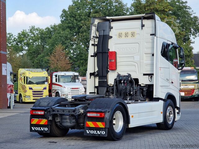 Standard-SZM Volvo FH 16.750 Globetrotter 4x2 - Retarder - I parkc...