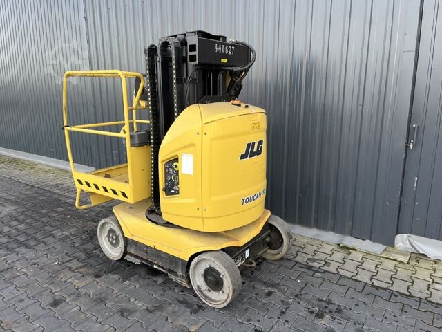 Teleskopowa platforma masztowa JLG Toucan 8E