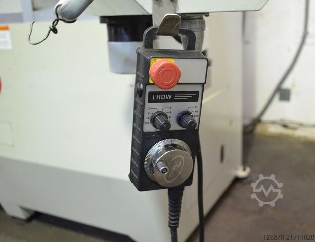 Yataklı CNC freze makinesi Travis MM-4