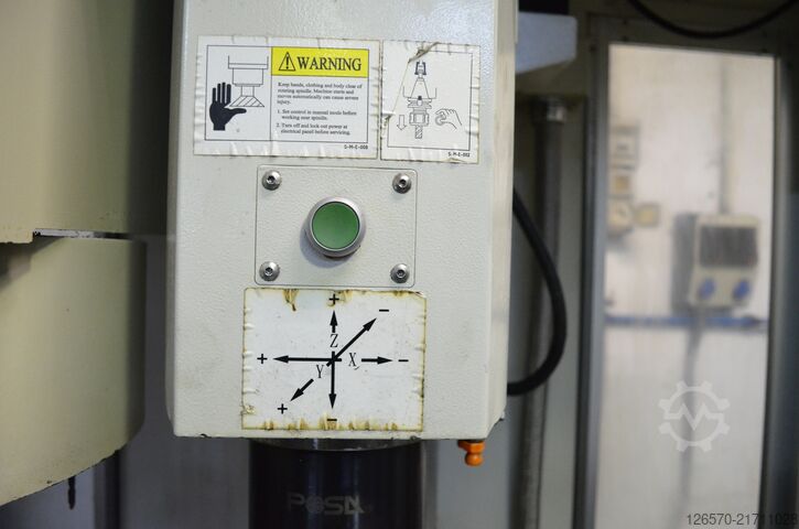 Yataklı CNC freze makinesi Travis MM-4