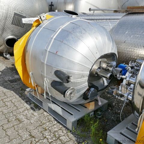 885 liter verwarmbaar/koelbaar drukvat gemaakt van V4A met magnetisch roerwerk en load cells  