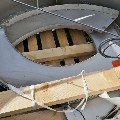 885 liter verwarmbaar/koelbaar drukvat gemaakt van V4A met magnetisch roerwerk en load cells  