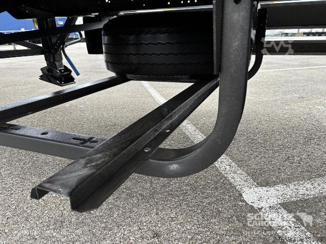 Open semitrailer with tarp Schmitz Cargobull Semitrailer Curtainsider Standard