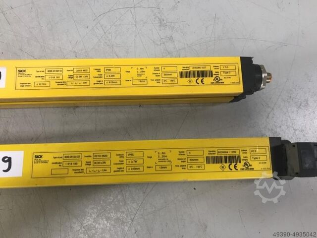 Rideau lumineux de sécurité multirayon M 2000 version étendue, rideau lumineux de sécurité, barrière SICK M20S-04130A122 + M20E-04130A122