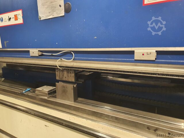 NYOMD A FÉKET TRUMPF TrumaBend V 3200 (B03)