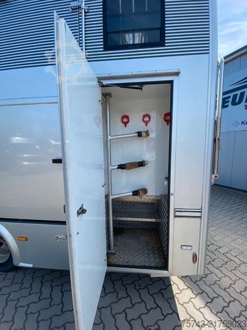 Boskapstransportör MAN 8220 TGL    3-4 Pferde