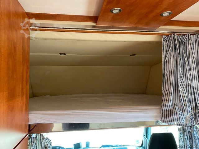 Boskapstransportör MAN 8220 TGL    3-4 Pferde