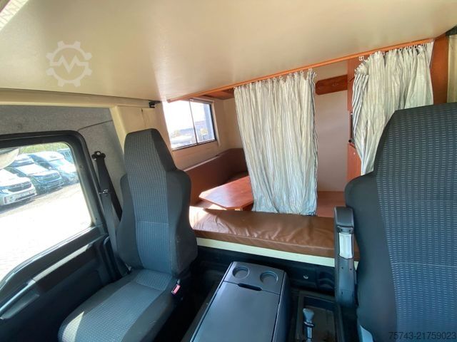 Boskapstransportör MAN 8220 TGL    3-4 Pferde