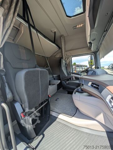 Standardni tegljač DAF XG+ 530 PS, Retarder, Stand-Klima, MIETEN?