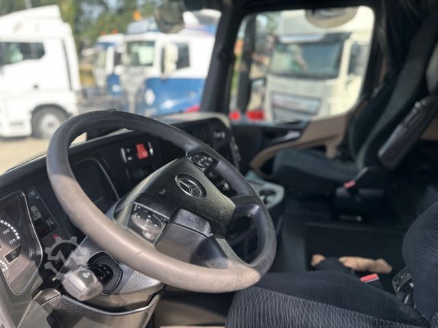 Farligt gods lastbil MERCEDES-BENZ Actros 1843 ADR FL/AT Safety Xenon
