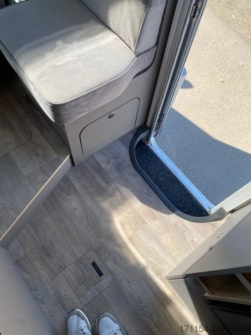 Autorulotă semi-integrată LMC Tourer  H 730 G  ,Hubbett, Navi,Wintertauglich