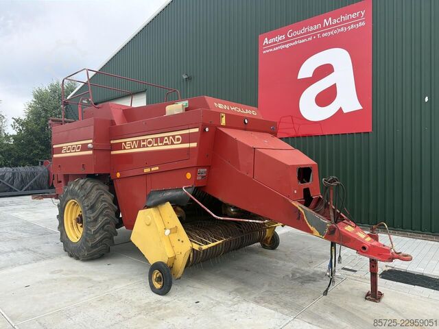 Vierkante balenpers New Holland D2000