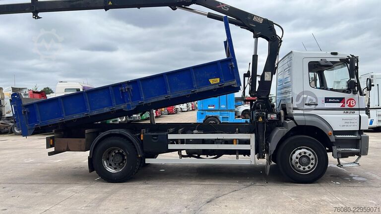 Kipper met kraan Mercedes-Benz Axor 1828 (BELGIAN TRUCK / HIAB 122 E / MANUAL ...