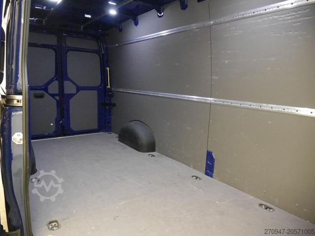 Bestelwagen met verhoogd dak VOLKSWAGEN Crafter Kasten 35 L4H3 NAVI PDC DAB KAMERA MFL