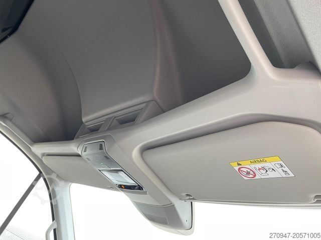 High top van VOLKSWAGEN Crafter Kasten 35 L4H3 NAVI PDC DAB KAMERA MFL