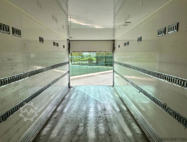 Koffer aanhanger Groenewegen DRA-10-10-2 VéDéCar ISOLATED BOX BPW