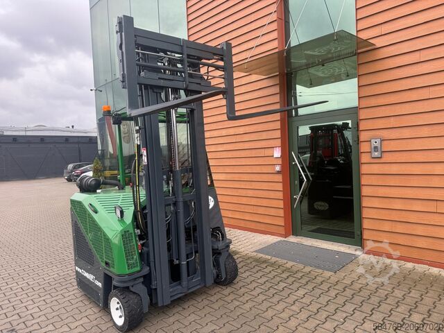 Dört yönlü forklift Combilift CB3000// Diesel// Perfect / Only 5185 h