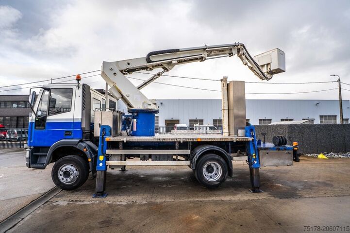 Hefplatform IVECO 130E18 + COMET 165 TA