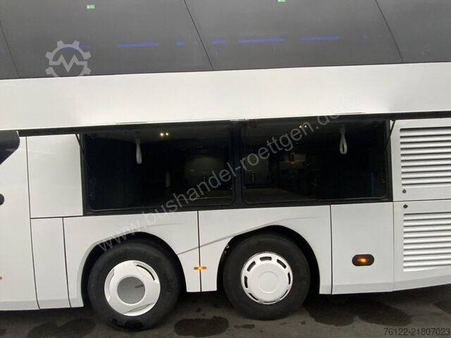 Dobbeltdækker Neoplan Skyliner L