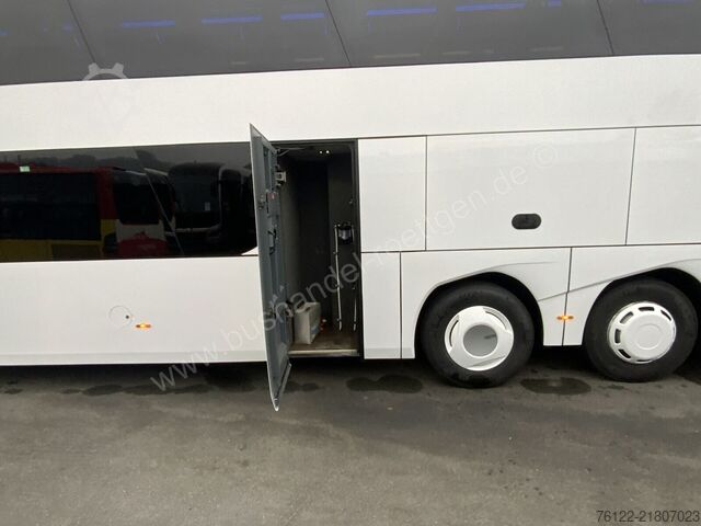 Dobbeltdækker Neoplan Skyliner L