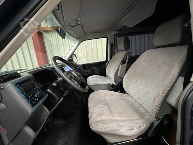Przyczepa kempingowa/kamper VOLKSWAGEN T4 2.5 Tdi Multivan Aufstelldach Klima Navi