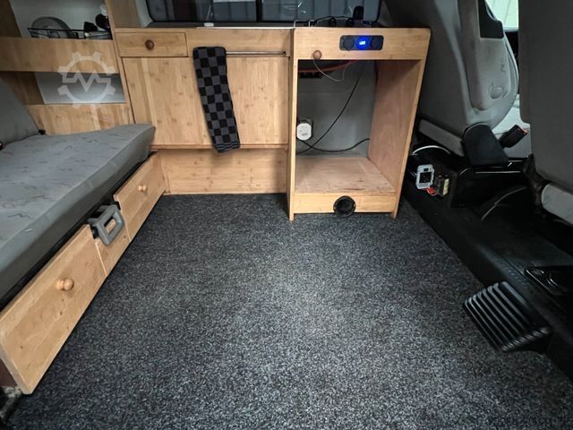 Przyczepa kempingowa/kamper VOLKSWAGEN T4 2.5 Tdi Multivan Aufstelldach Klima Navi