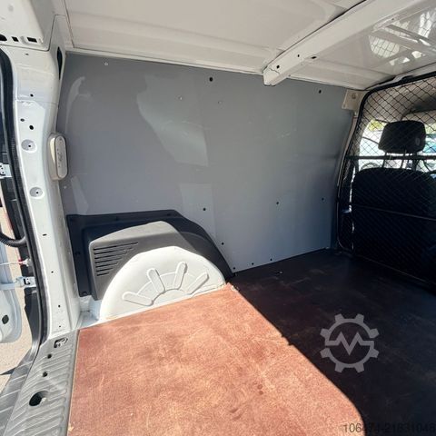 Dobozos furgon RENAULT Kangoo Rapid Maxi Extra # Navi#Kamera#Dachträger