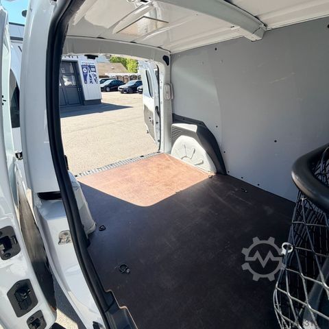 Dobozos furgon RENAULT Kangoo Rapid Maxi Extra # Navi#Kamera#Dachträger
