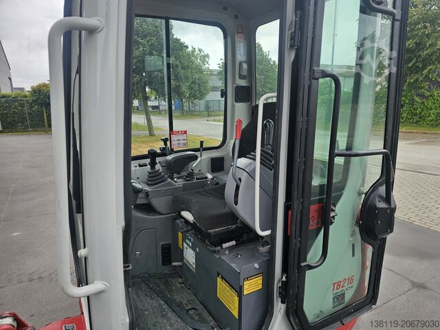Mini ekskavatör Takeuchi TB216